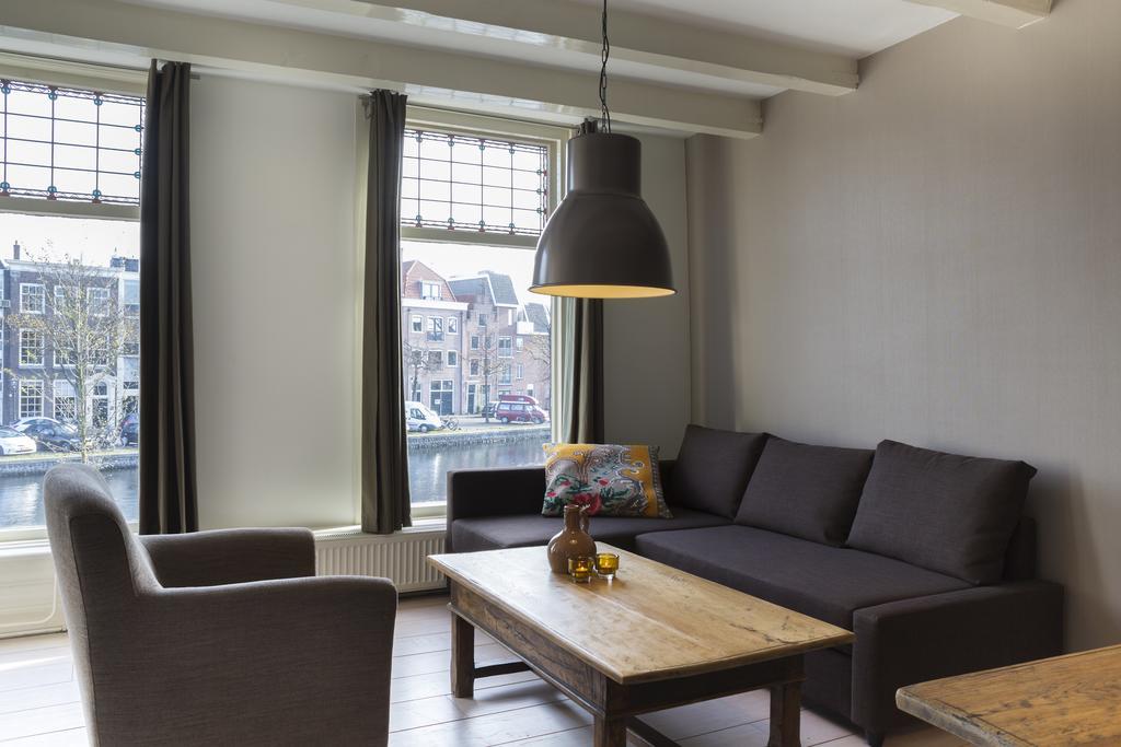 Haarlem Hotel Suites Oda fotoğraf